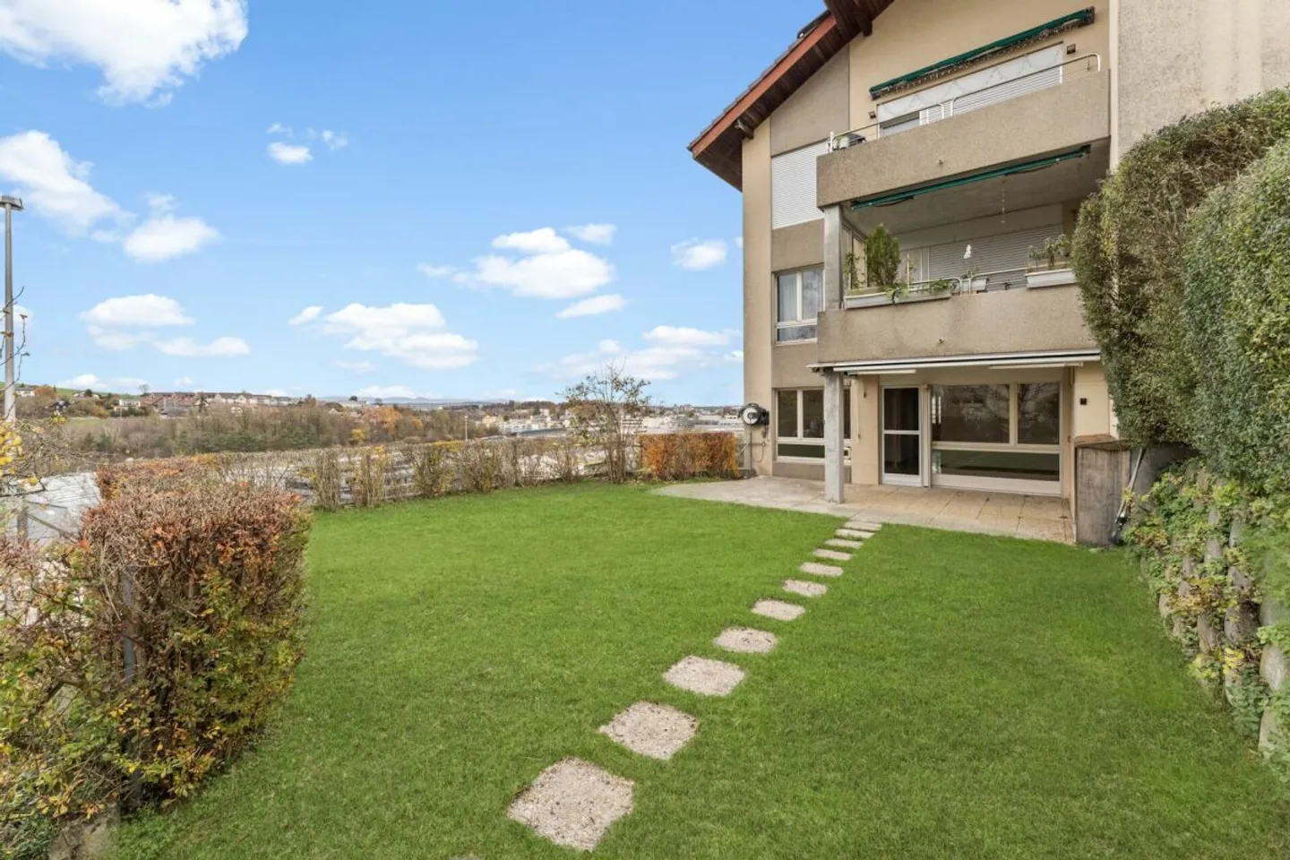 3.5-room condominium on the ground floor - Photo 10 of 12