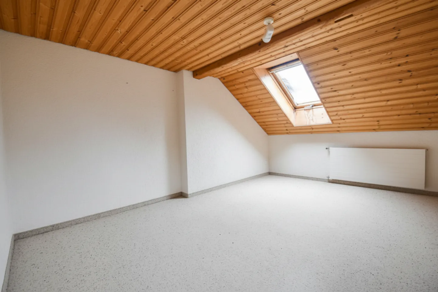 Charmante Landliegenschaft mit Wohn- und Geschäftsräumen - Foto 12 von 13