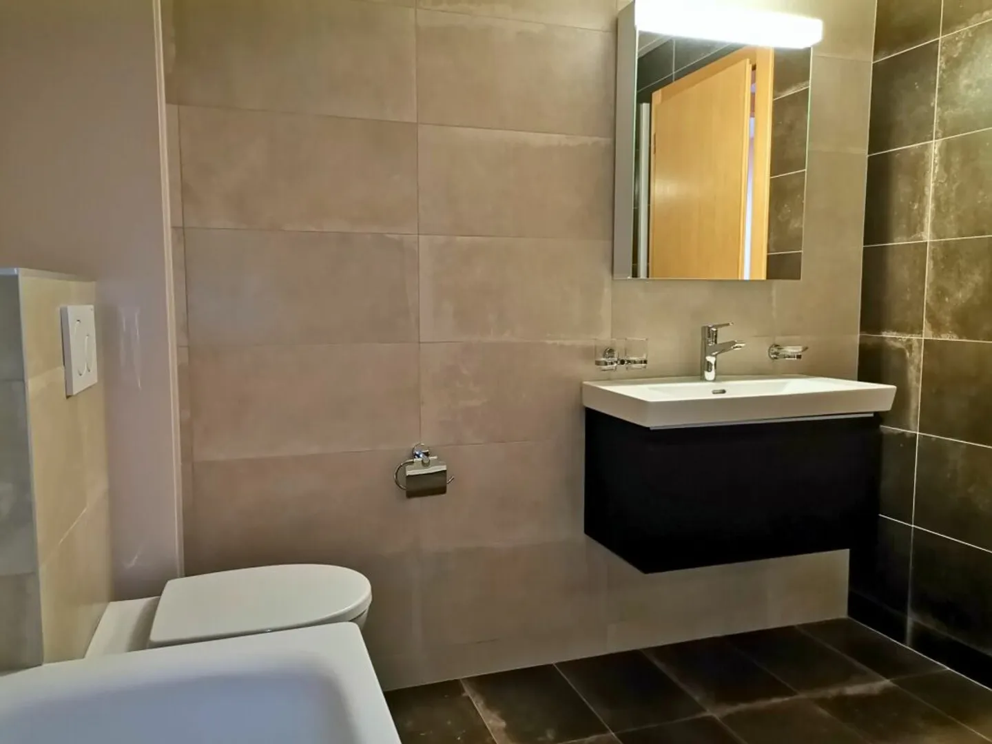 Superb 5-room apartment with unobstructed view - Photo 12 of 13