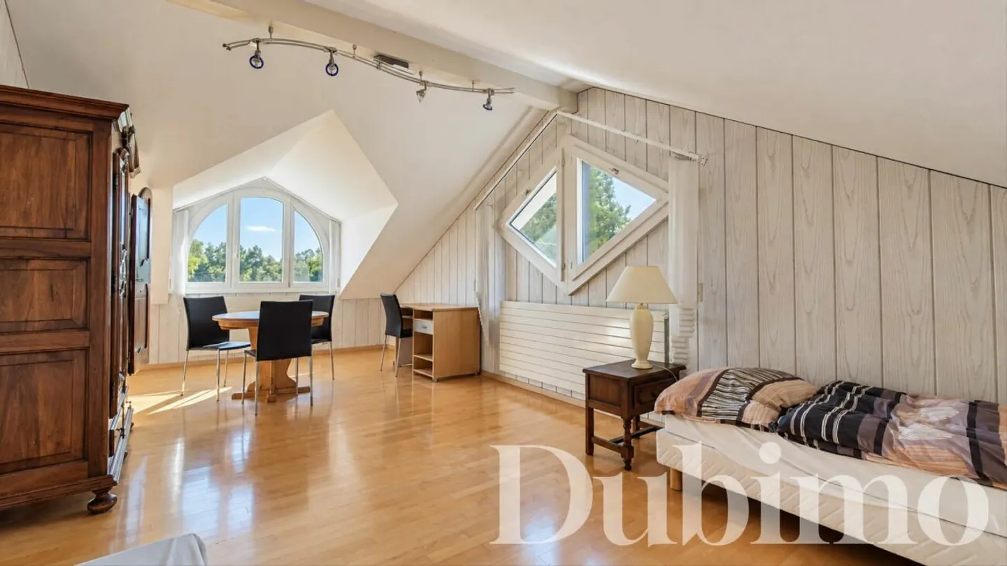 MAISON FAMILIALE DE 8.5 PIÈCES AVEC GRAND JARDIN À COTTENS - Foto 10 von 13