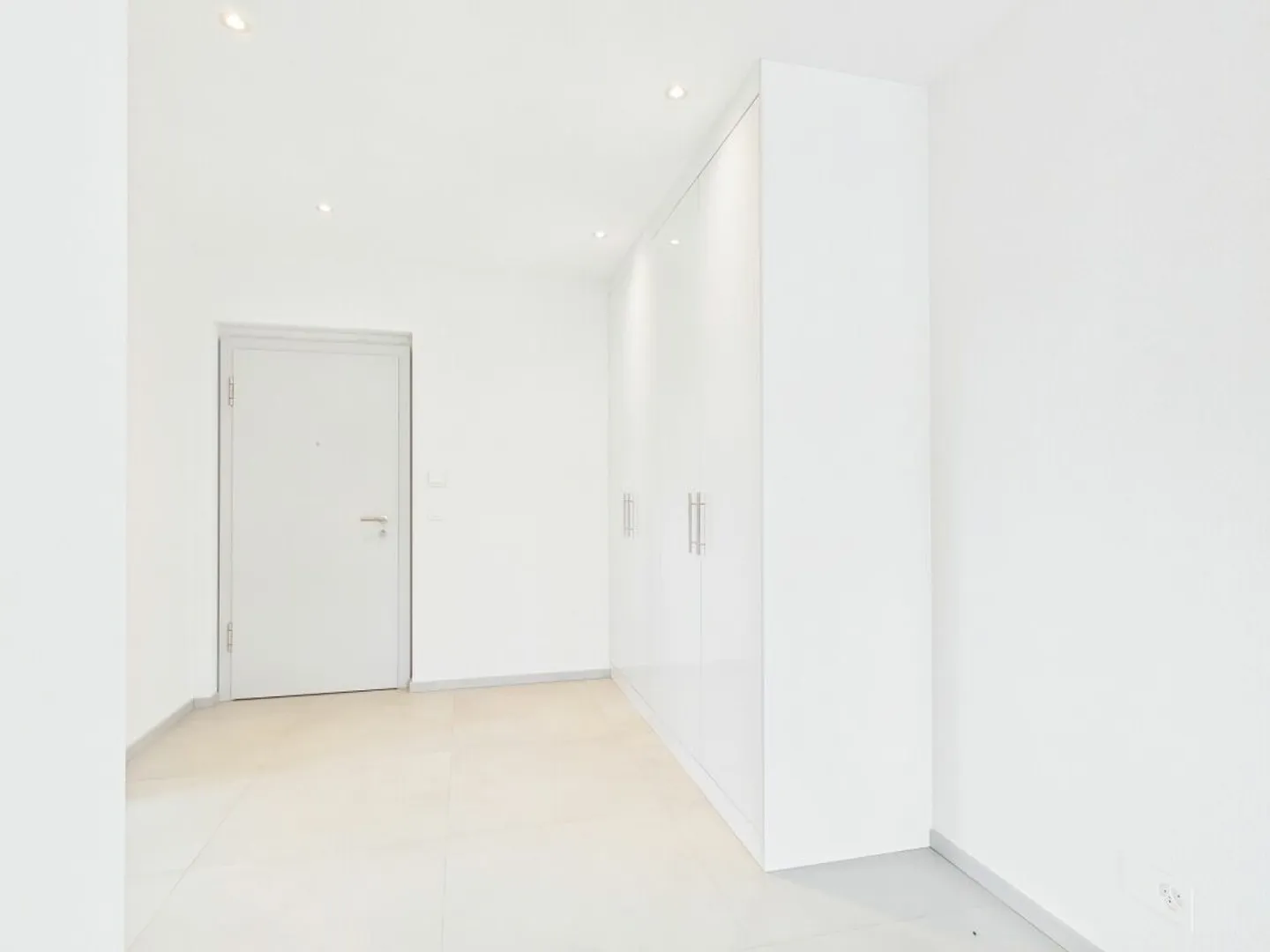 Stilvolle Attikawohnung mit grosser Terrasse und exklusiver Wohnkomfort in Delémont - Foto 11 di 13
