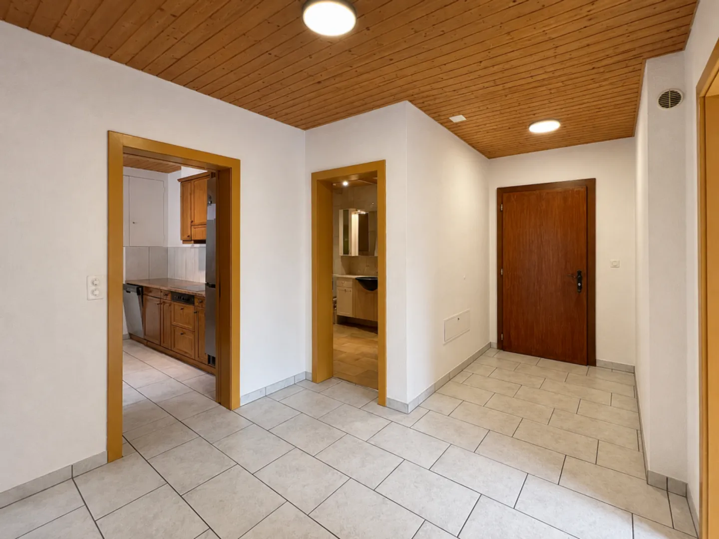 Gemütliche 3.5-Zimmer Wohnung mit grosser Sonnenterrasse - Photo 5 sur 10