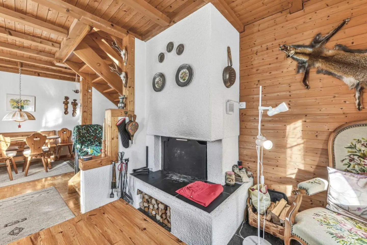 Your cozy home with charm, tranquility and plenty of space for new living ideas - Photo 3 of 13