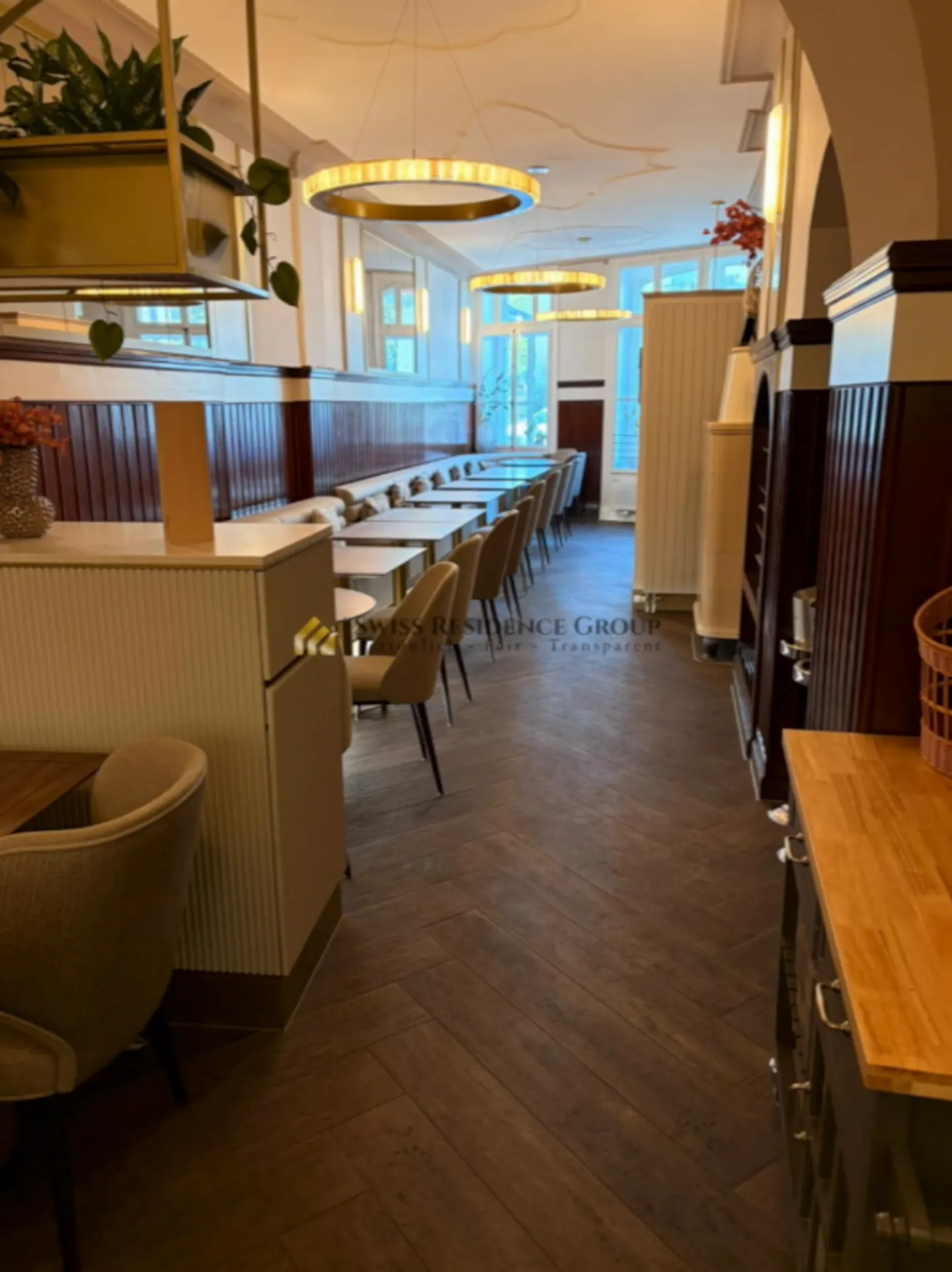 Propriété d'investissement attrayante : immeuble multifamilial et gastronomie dans un emplacement parfait - Photo 3 sur 12