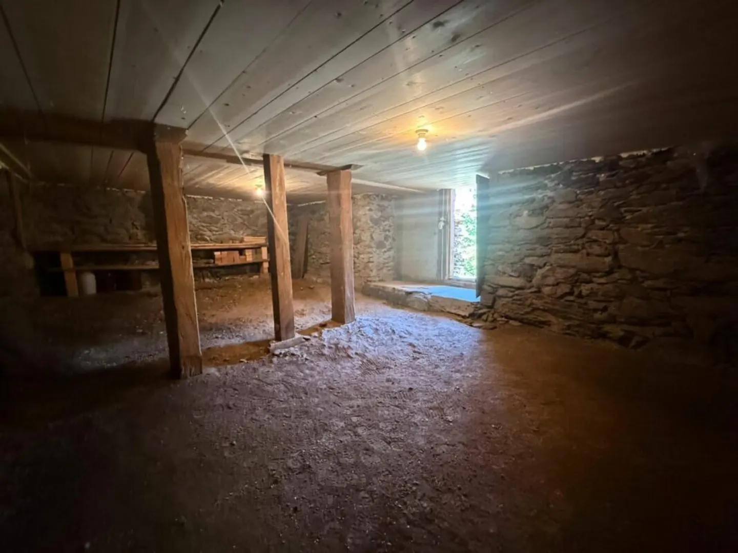 Unique Opportunity in Lauterbrunnen - Agricultural Property with Residential House, Barn, and Three Additional Lots - Photo 10 of 13