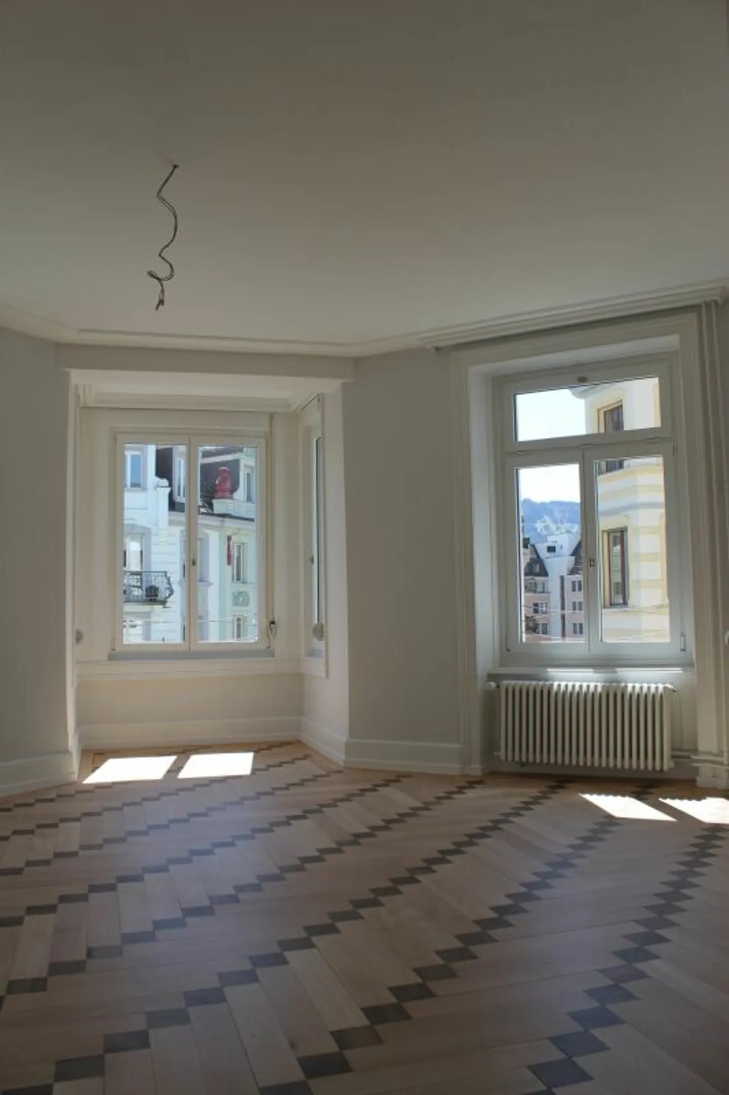 Quiet & Central: Your Dream Apartment in Lucerne's Neustadt - Photo 4 of 11