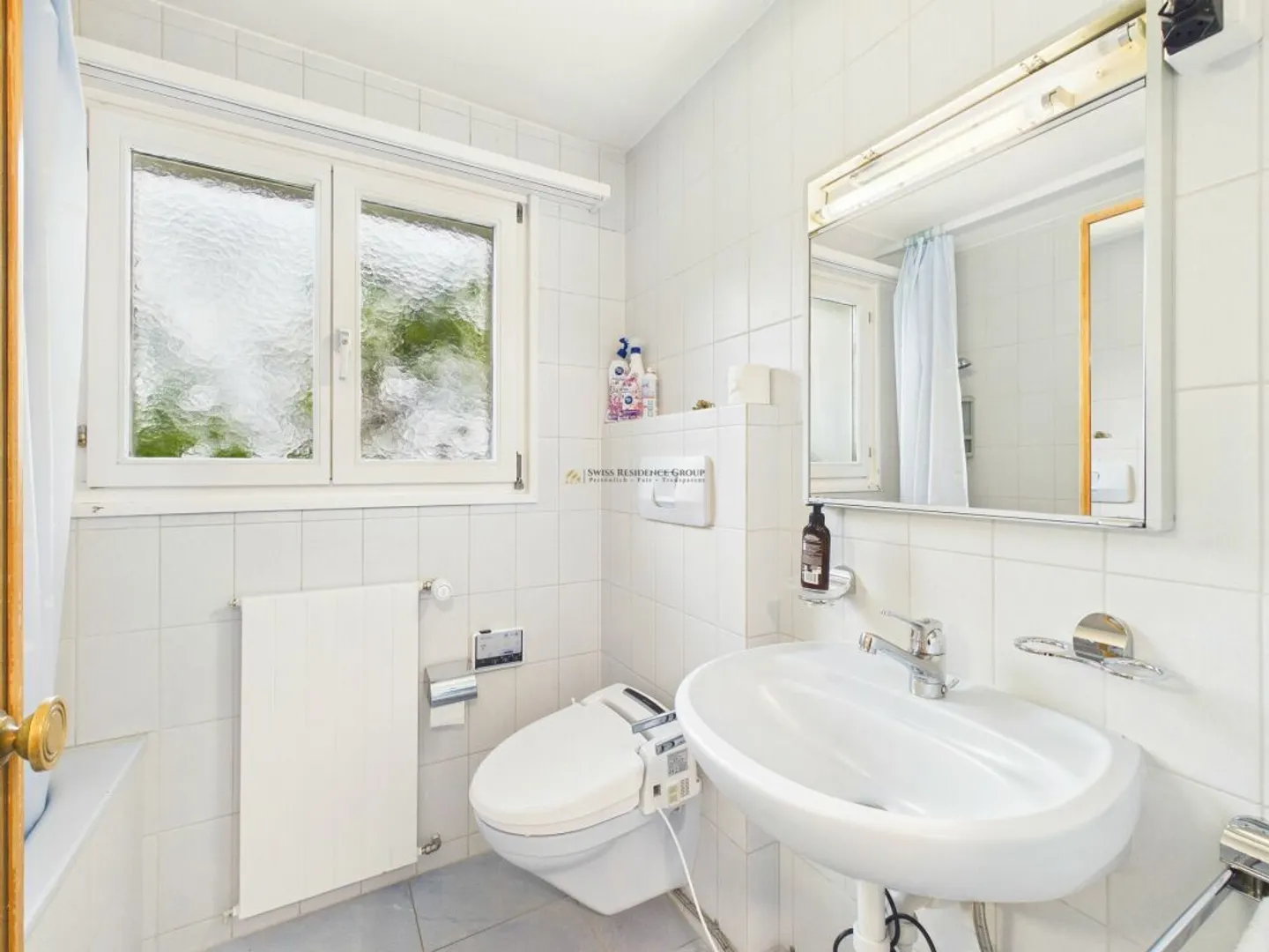 Exklusives 6.5-Zimmer-Einfamilienhaus mit grosszügigem Garten - Foto 8 di 13