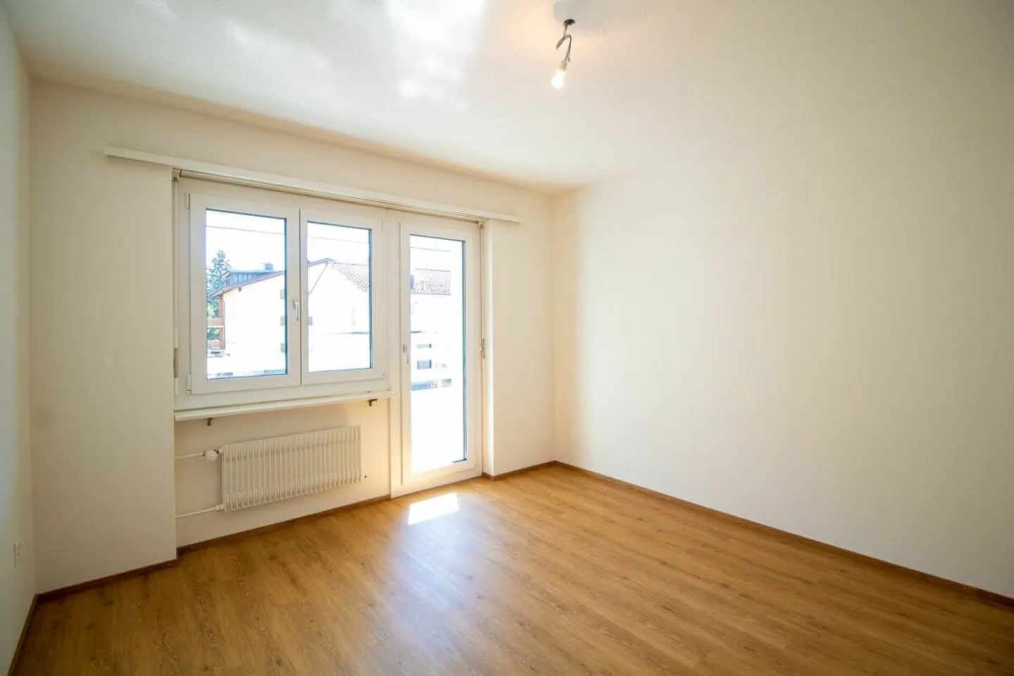 Apartment in a small multi-family house - Photo 6 of 10
