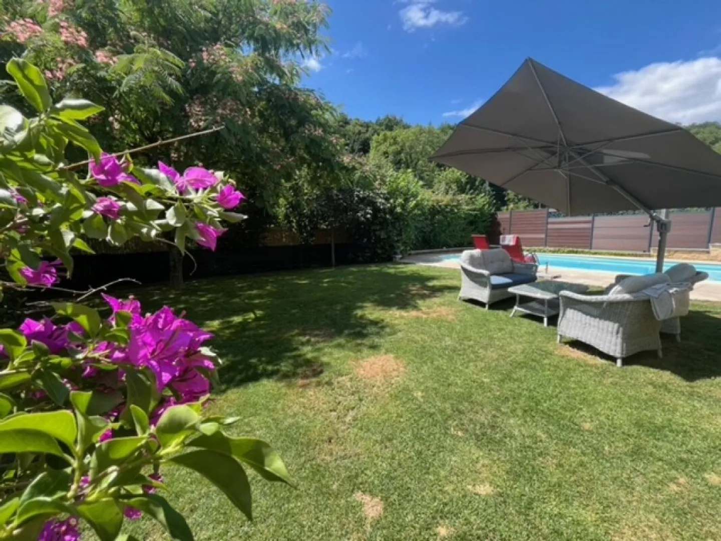 Wunderschöne Villa mit Pool in Valeyres-sous-Montagny - Foto 6 von 13
