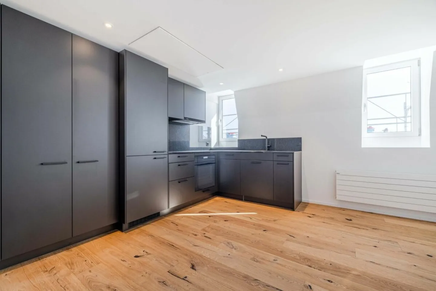 EXCLUSIF : Appartement 3.5 pièces avec standard de développement moderne et terrasse sur le toit à 360° - Photo 1 sur 8