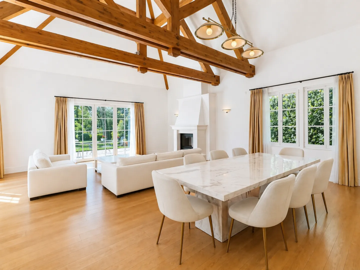 Exceptional waterfront property with private jetty in Perroy - Photo 5 of 11