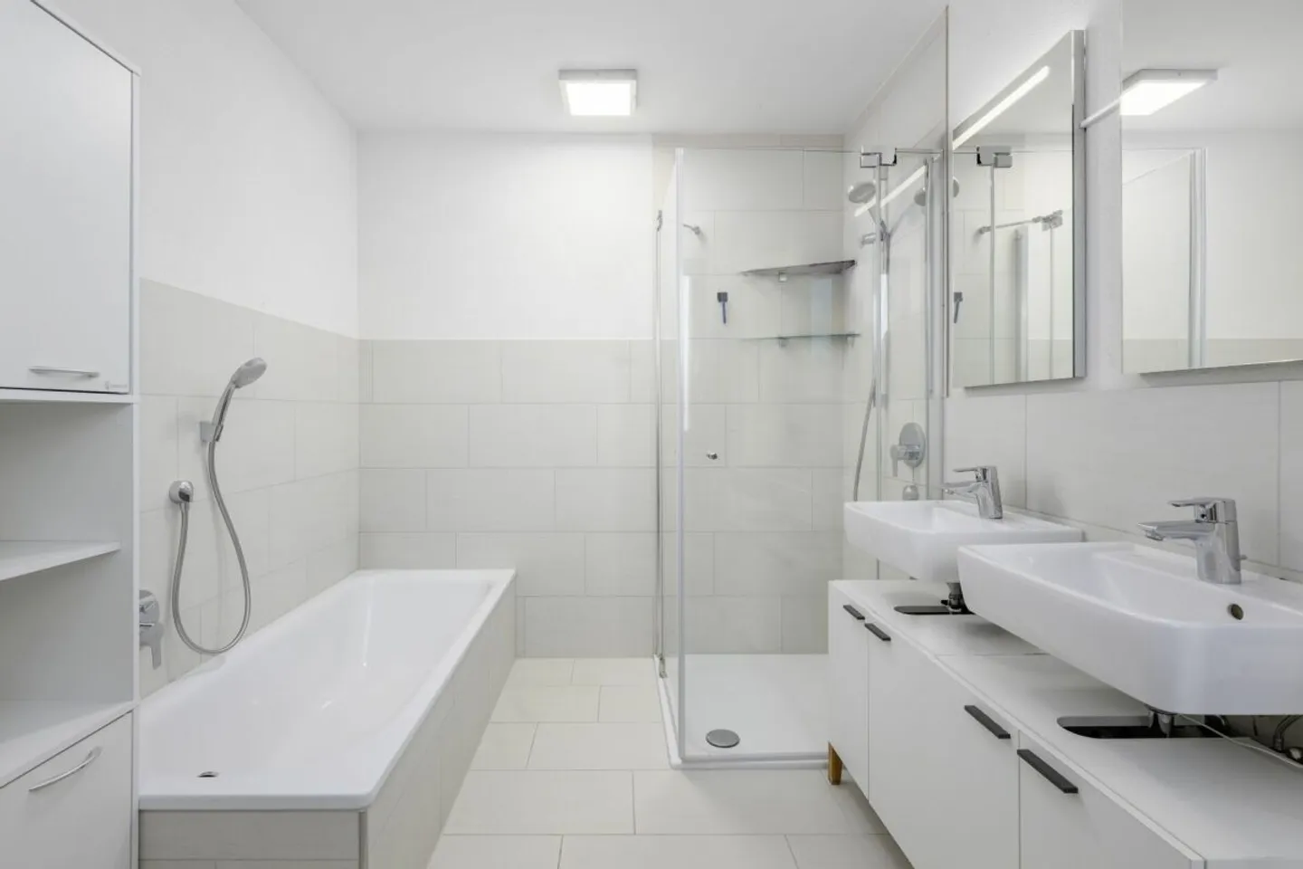 Modern Family House in the Green with Apartment - Photo 6 of 7