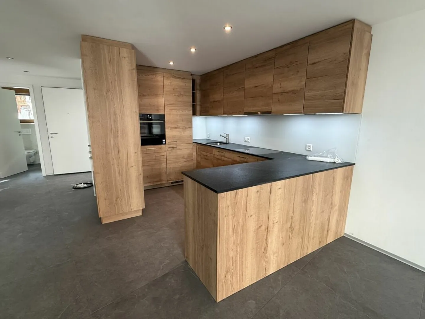 Appartement de 4.5 pièces de standing neuf - Première résidence - Résidence principale - Photo 2 sur 12