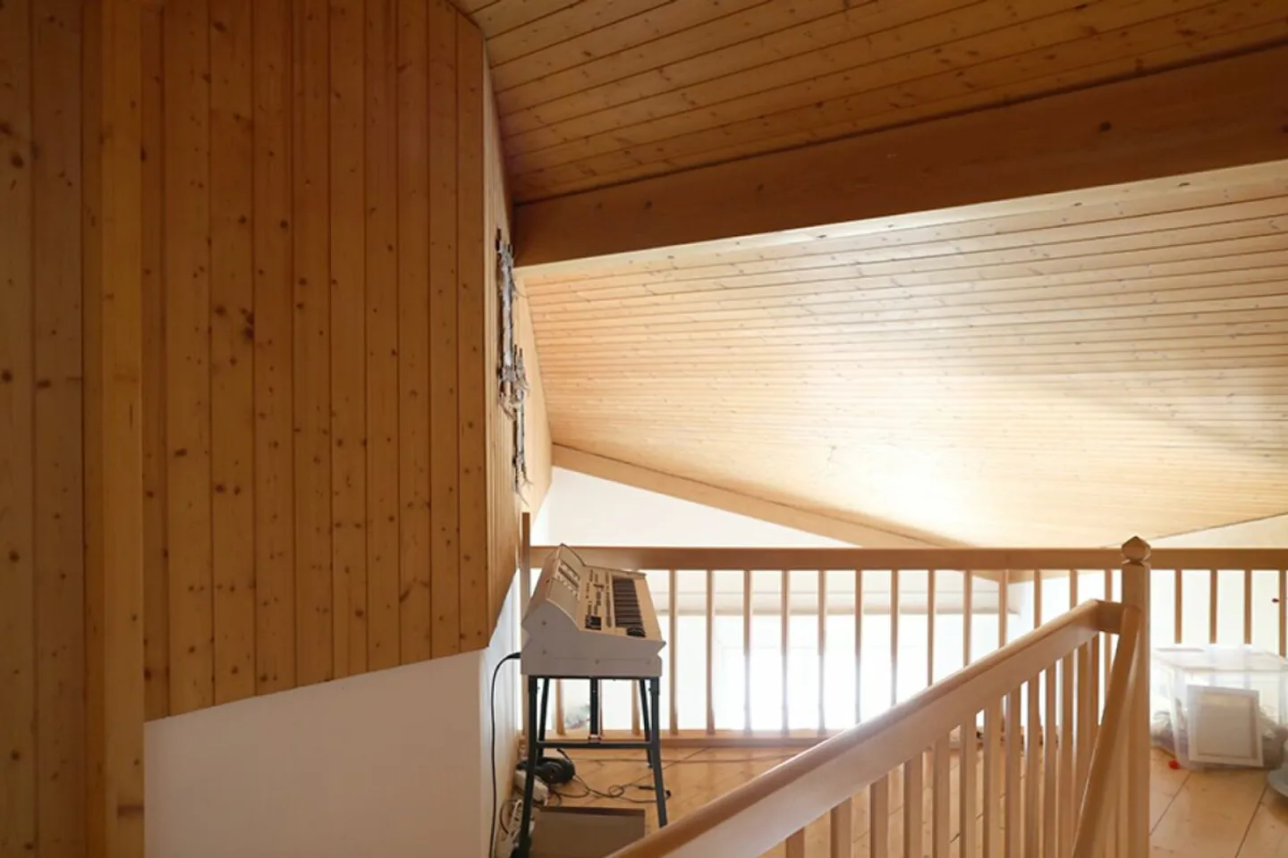 Appartement en duplex de 5,5 pièces sous les toits - Photo 9 sur 13