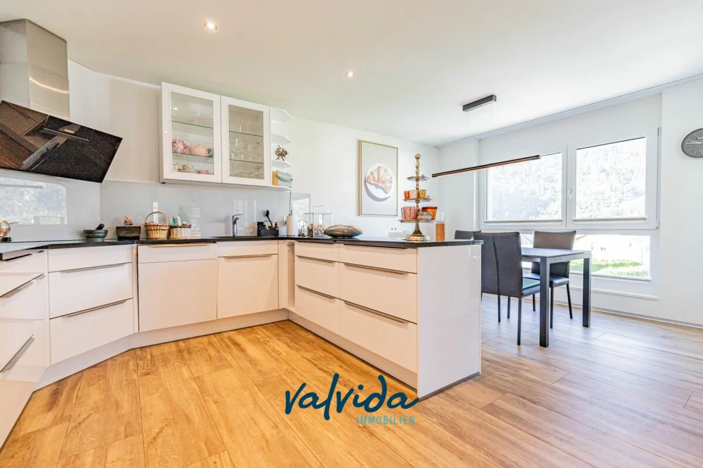 Modernes Mehrfamilienhaus in Steg - Foto 7 von 13