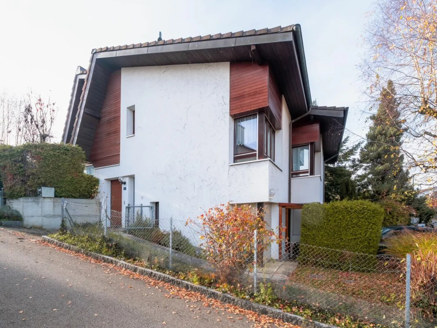Maison jumelée charmante avec potentiel - Photo 7 sur 9