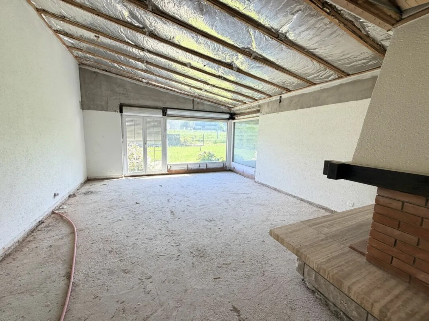 5.5 Room House with Potential - Photo 11 of 13