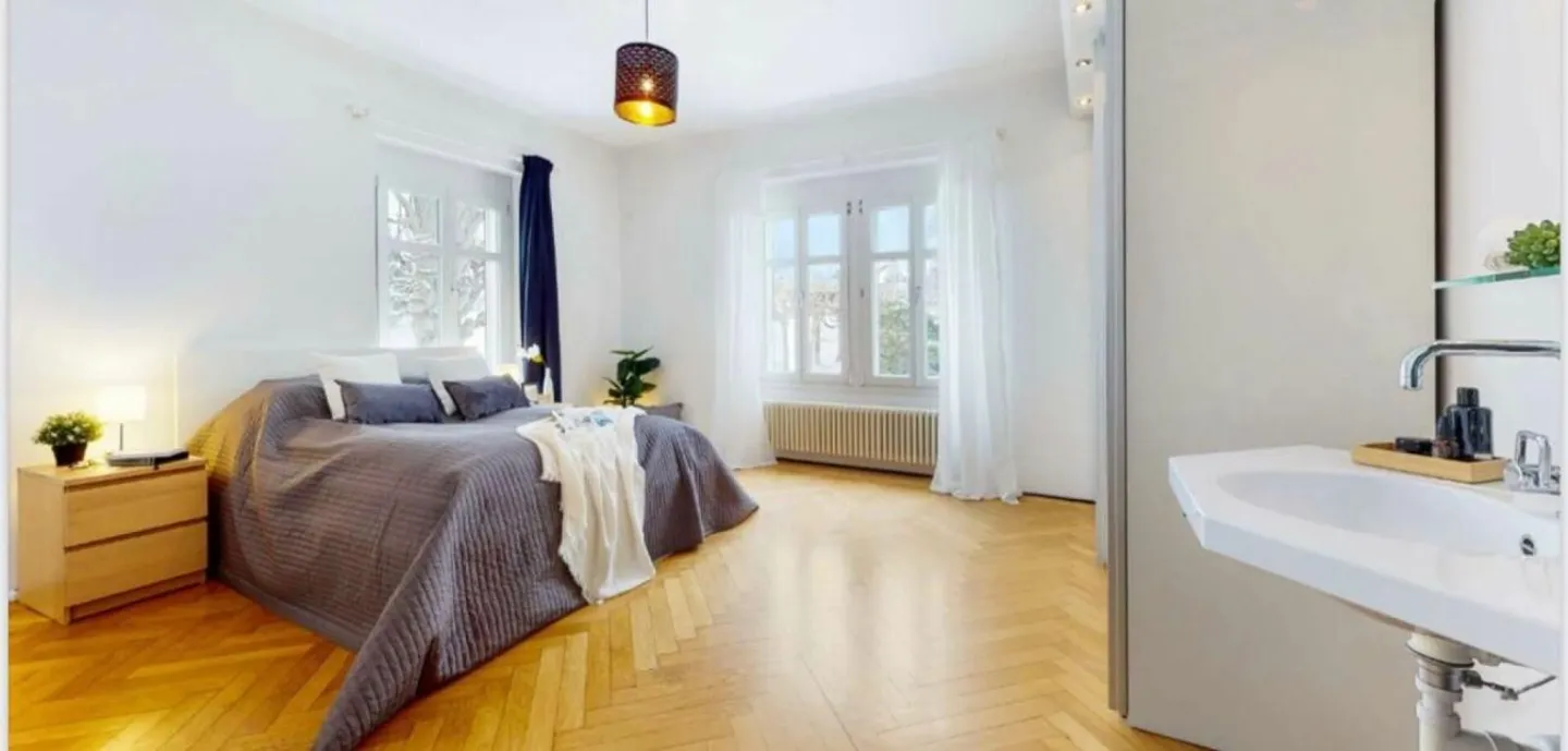 Spannendes Projekt aus Mehrfamilienhaus und grossem Gartenanteil als Baulandreserve - Photo 4 of 13