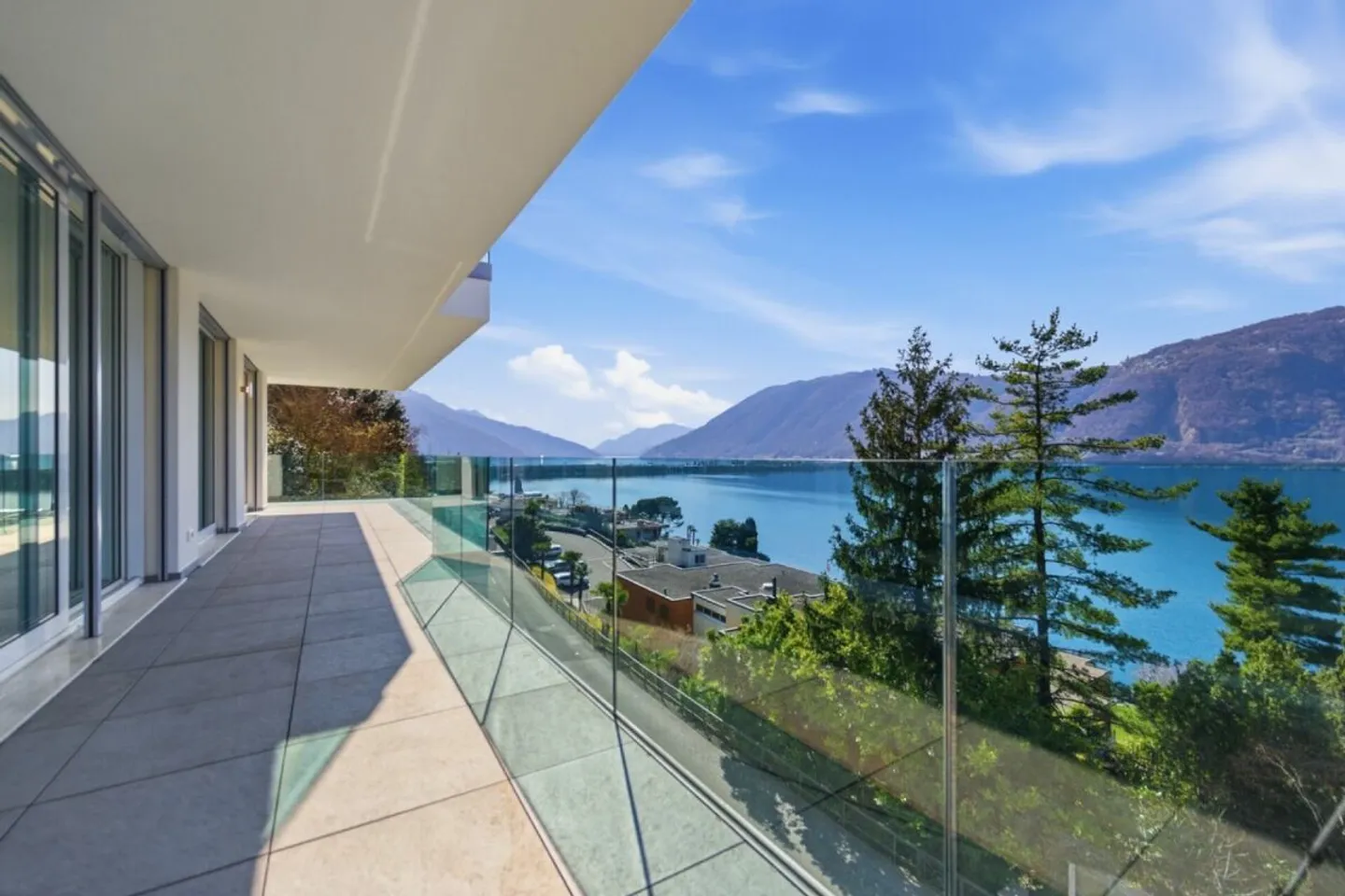 Residenza Ceresio 52: luxuriöse Wohnungen mit Seeblick - Foto 1 von 12