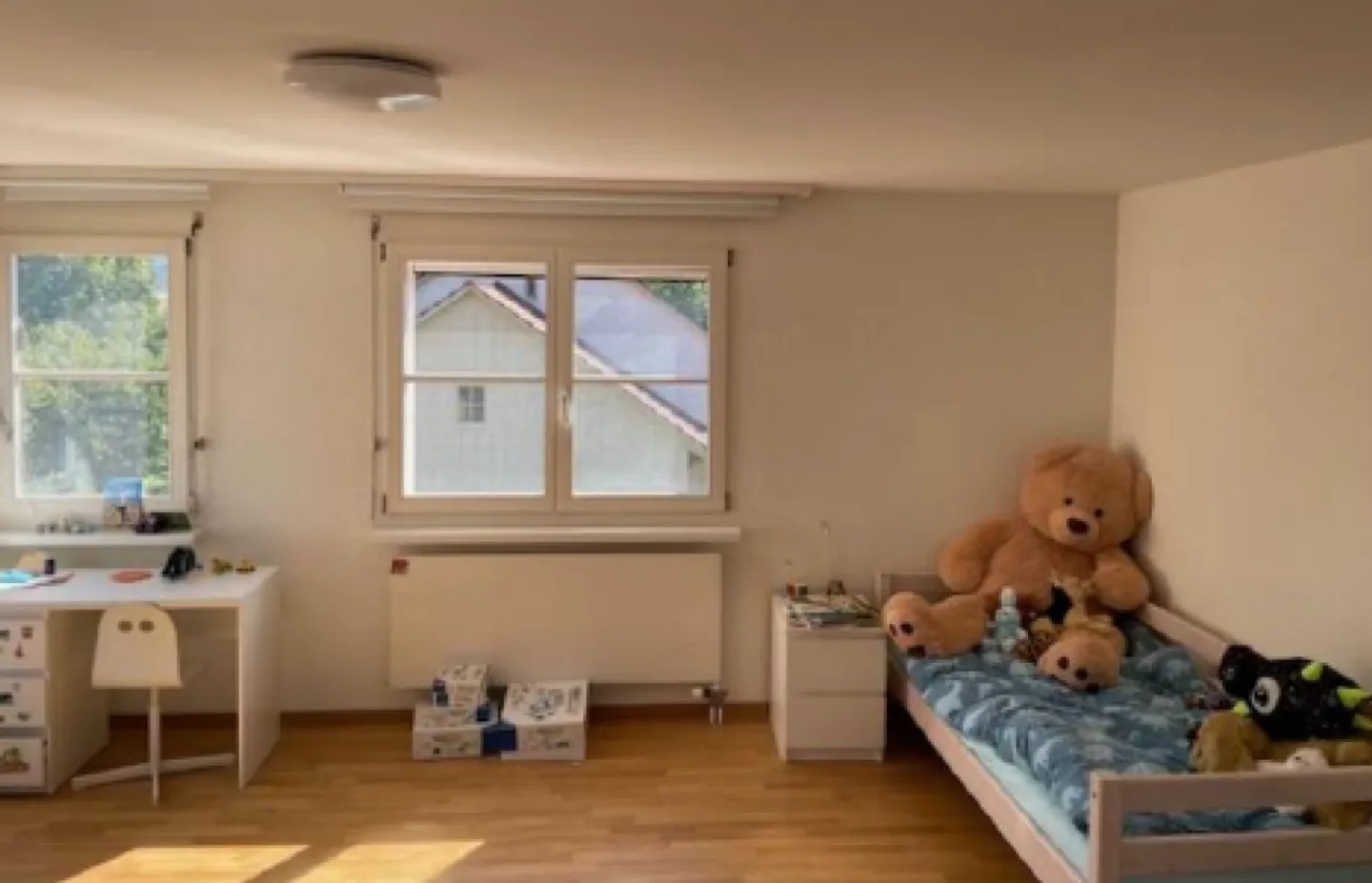 Charmantes Doppeleinfamilienhaus mit Naturzugang - Foto 5 von 9