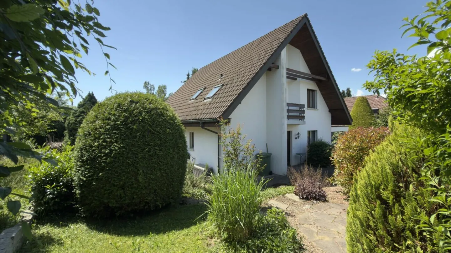 Charmantes Familienhaus mit Garten - Foto 6 von 13
