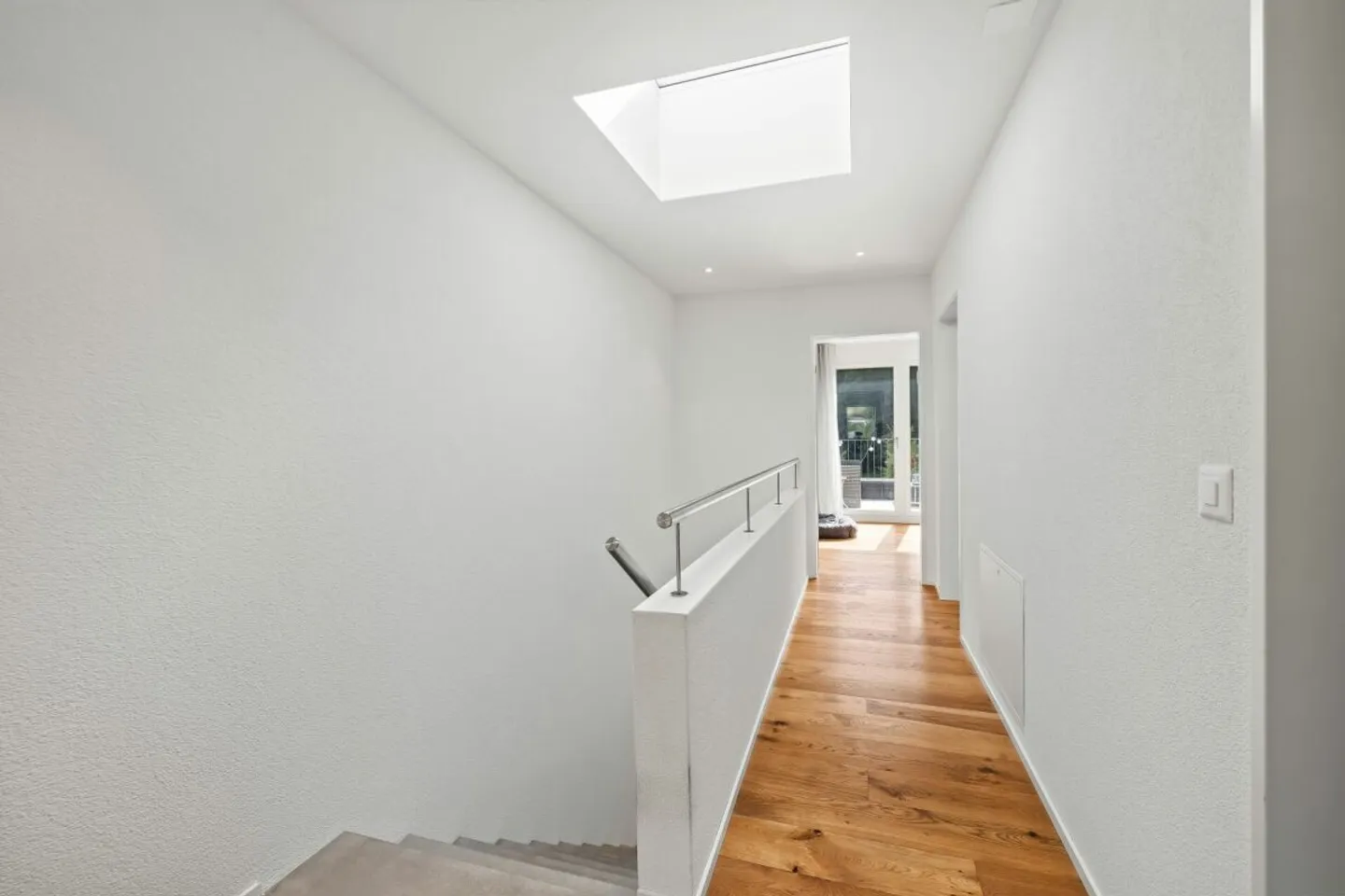 Modernes Reihen-EFH überzeugt durch idyllisches und zentrales Wohnen - optimal für Familien - Photo 10 of 13
