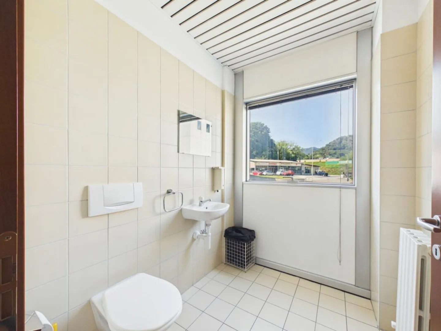 Elegant Office Space in Manno - Photo 9 of 9