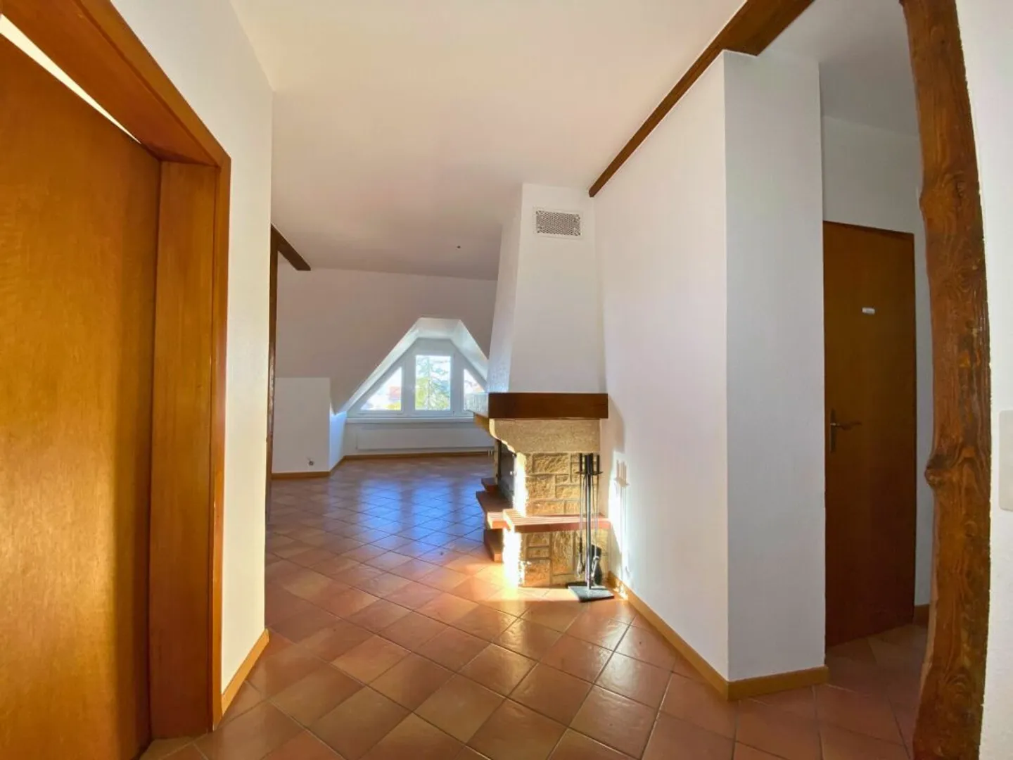 Superbe duplex mansardé de 3.5 pcs offrant 121 m² habitables - Foto 6 von 13