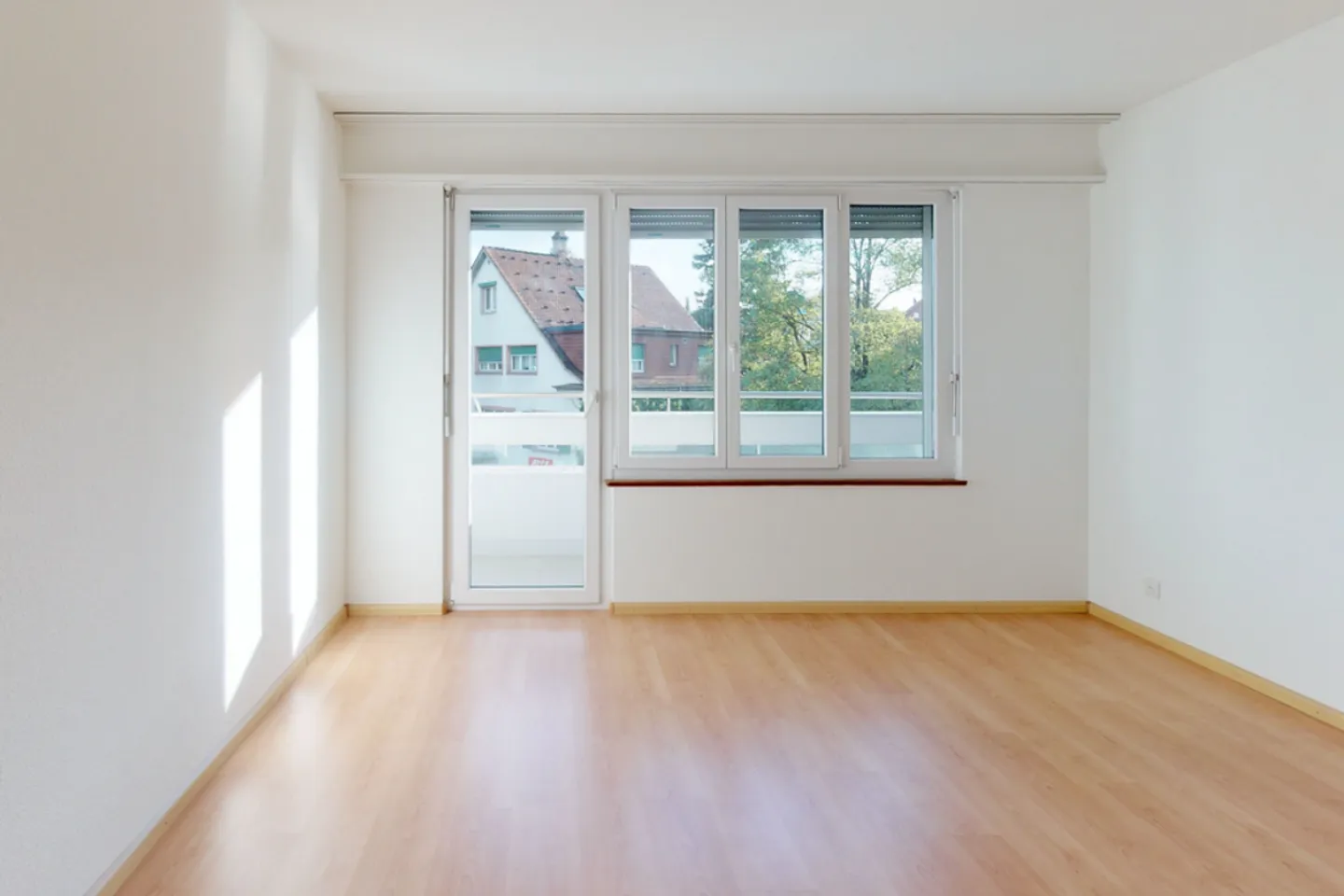 Cozy Apartment at Kronenplatz - Photo 8 of 9