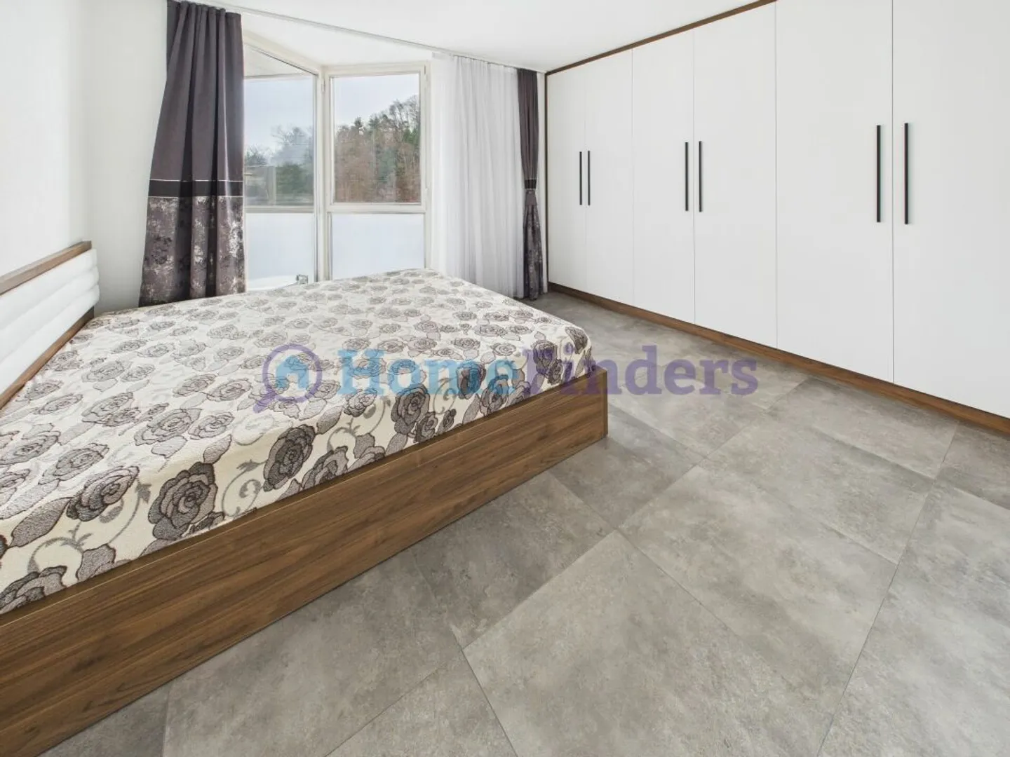 GROSSZÜGIG FAMILIENFREUNDLICH - FRISCH UND TOP MODERN RENOVIERT! - Foto 8 di 11