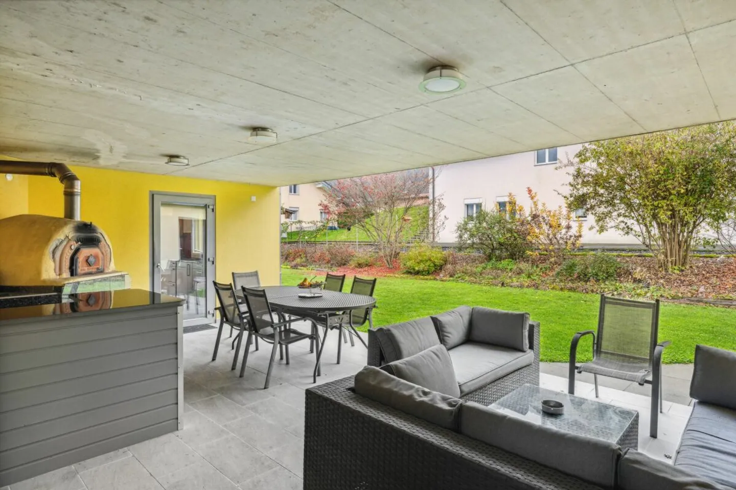 Detached house with habitable annex in Collombey - Photo 7 of 13