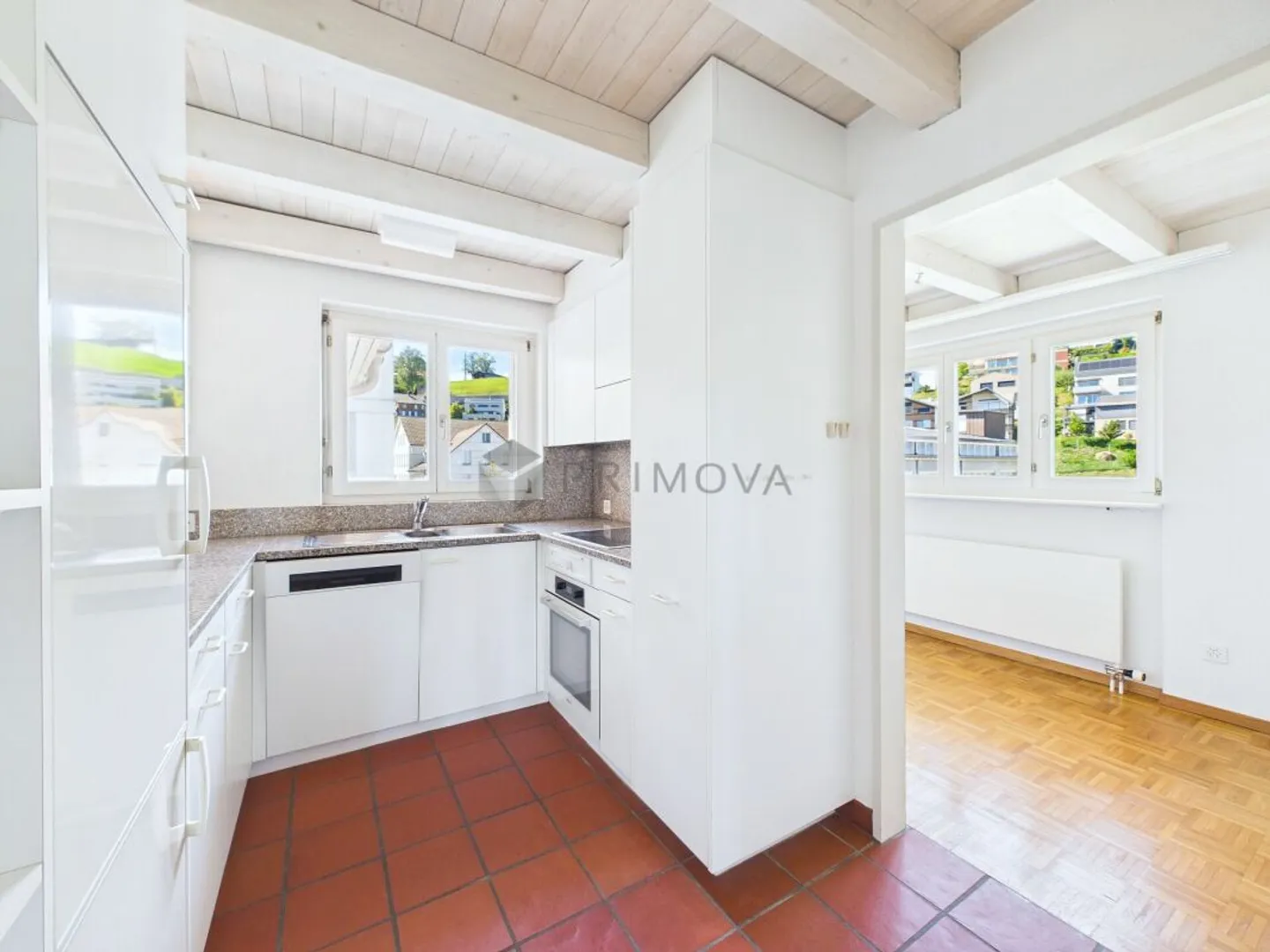 Living over two floors - 5.5-room penthouse apartment with gallery - Photo 3 of 13