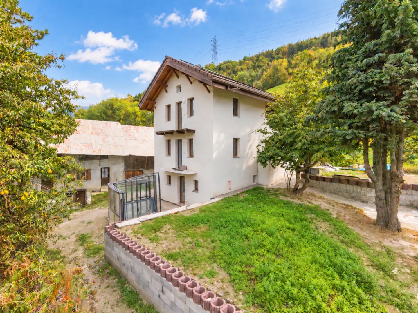 New income property with a yield of 5.47% - Sion / Turin-Salins - Photo 2 of 13