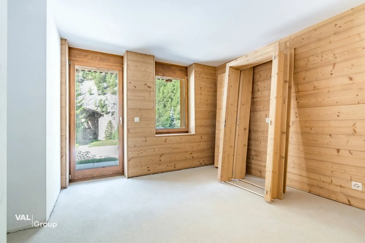 Chalet affascinante con eleganza alpina in un ambiente mozzafiato - Foto 9 di 12