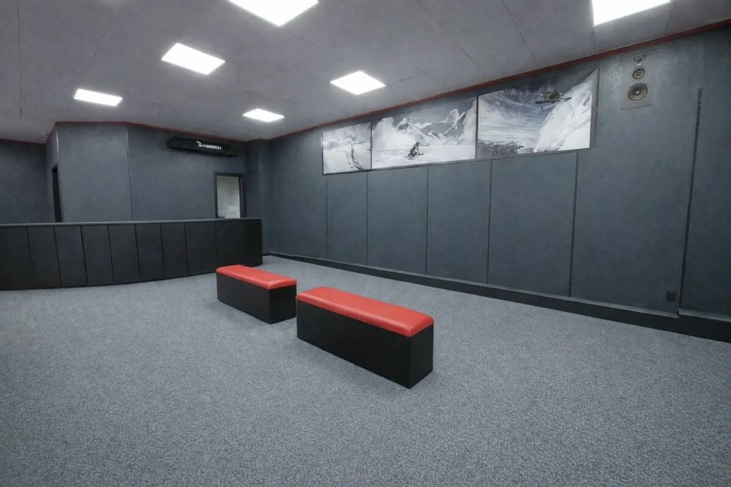 superb commercial space of 470m² on a very busy axis - Photo 4 of 9