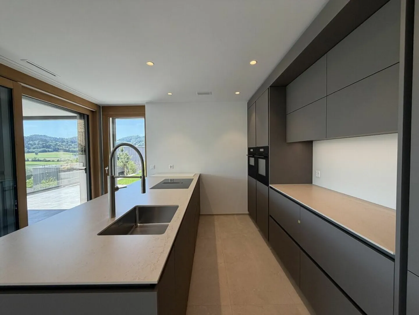 Vivere con un panorama - lussuosa casa unifamiliare con vista sulle montagne - Foto 3 di 12