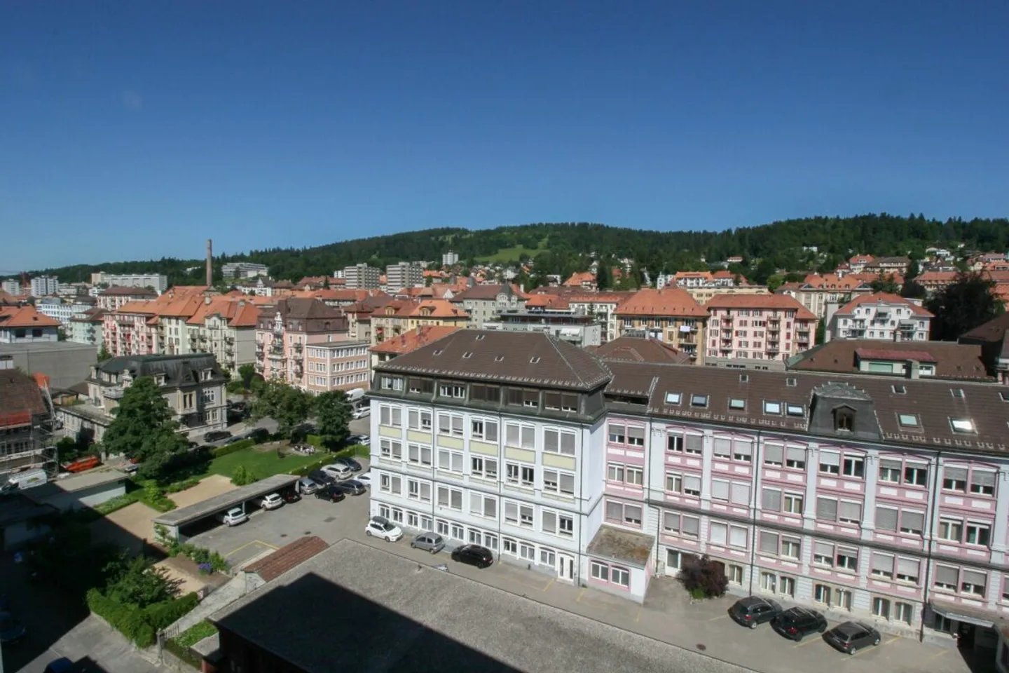 Lumineux et spacieux appartement de 5 pièces - Foto 12 von 13