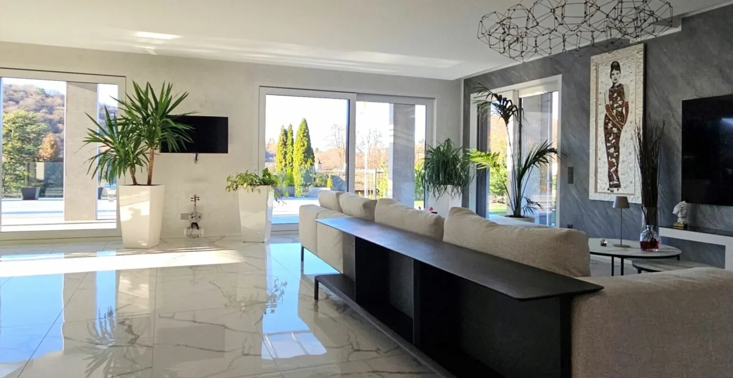 Villa di Lusso con Piscina - Foto 4 di 13