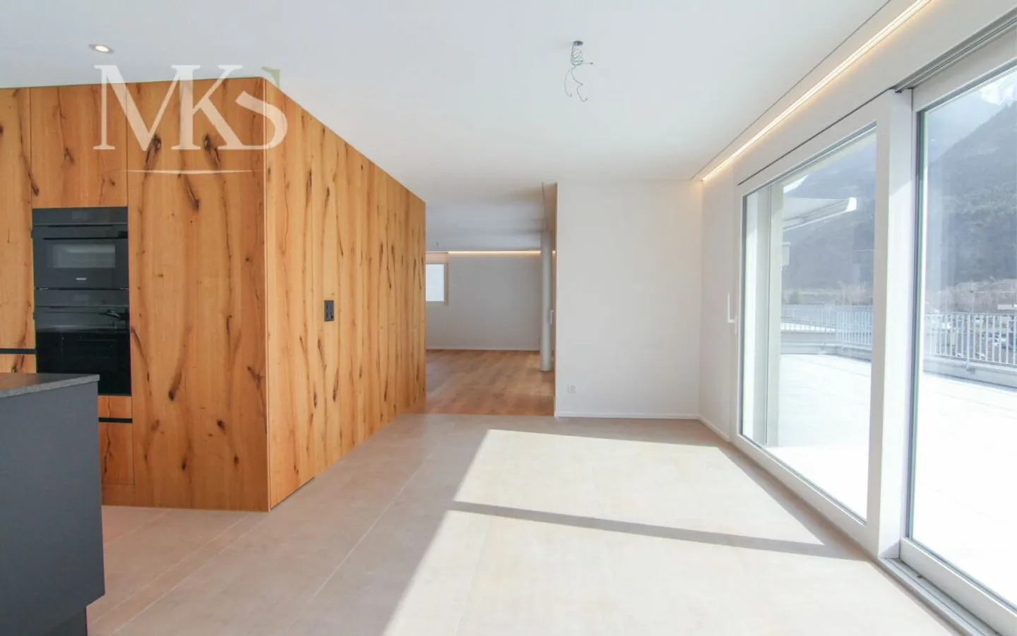 Vivere con vista - Ampio e accogliente appartamento attico di 4,5 stanze - Foto 8 di 13