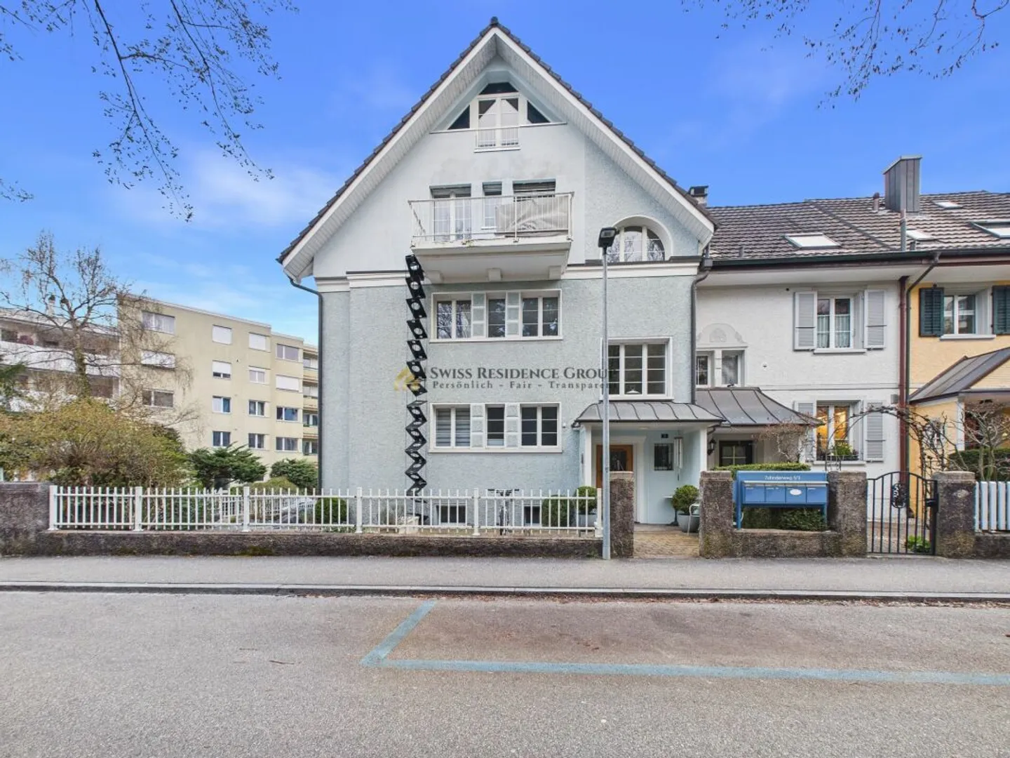 Attractive multi-family house in the center of Olten - Photo 2 of 13