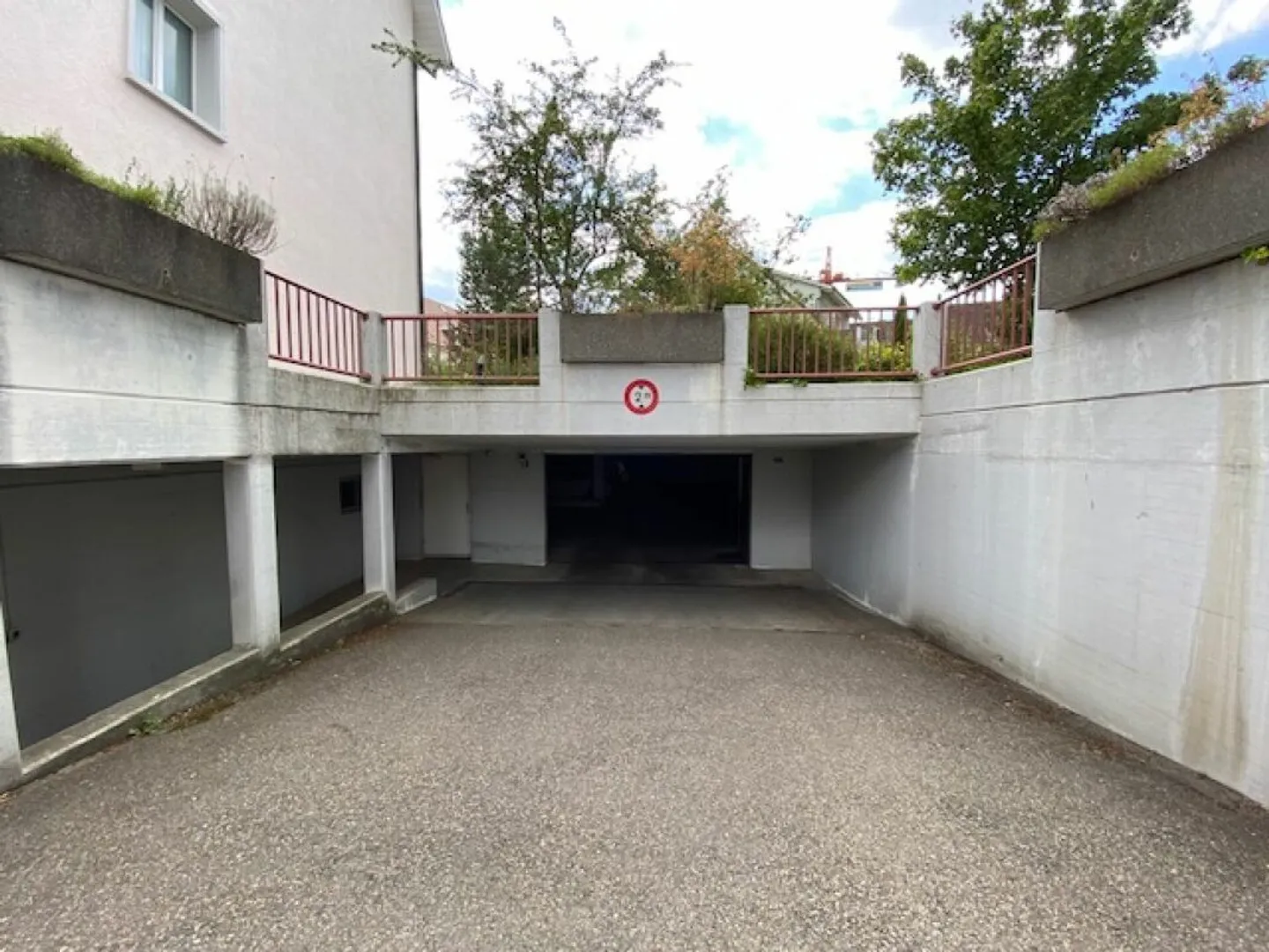 Posto auto sotterraneo in affitto - Foto 1 di 3