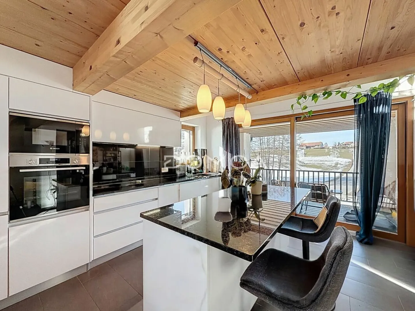 Charmante 4,5-Zimmer-Wohnung von 124 m2 in einem schönen charakteristischen Bauernhaus! - Foto 4 von 11