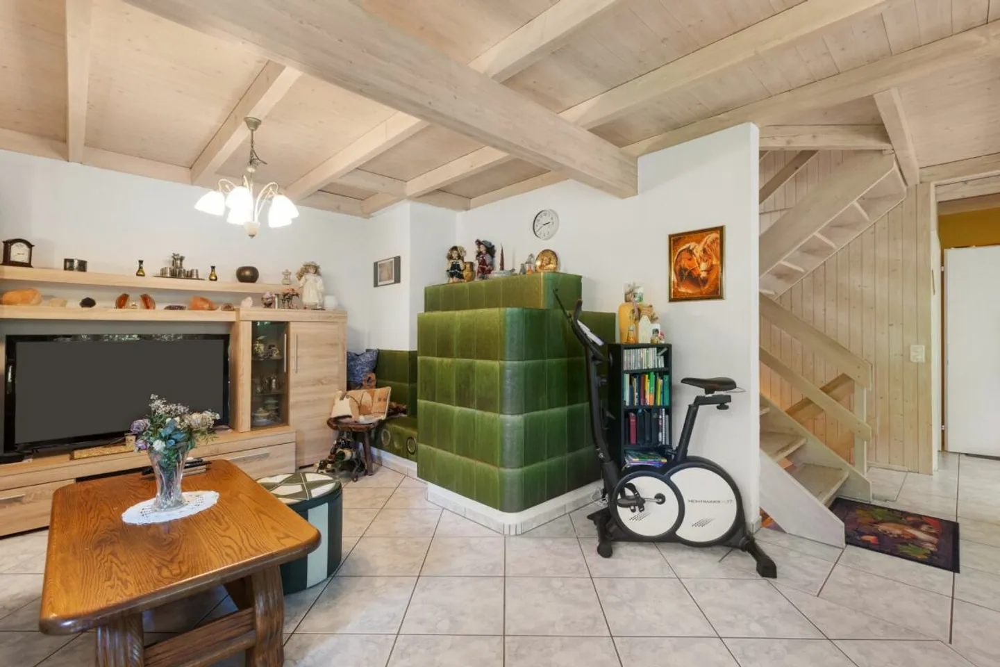 Idyllic property with plenty of land & privacy - Photo 7 of 13