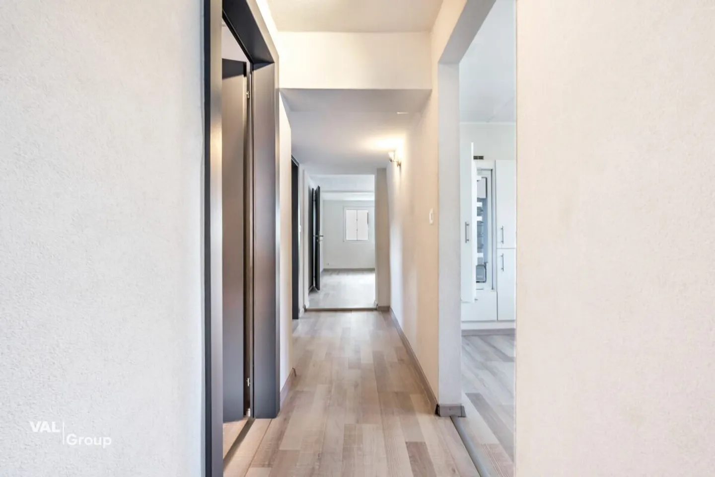 Appartamento ristrutturato e affascinante - Foto 4 di 11