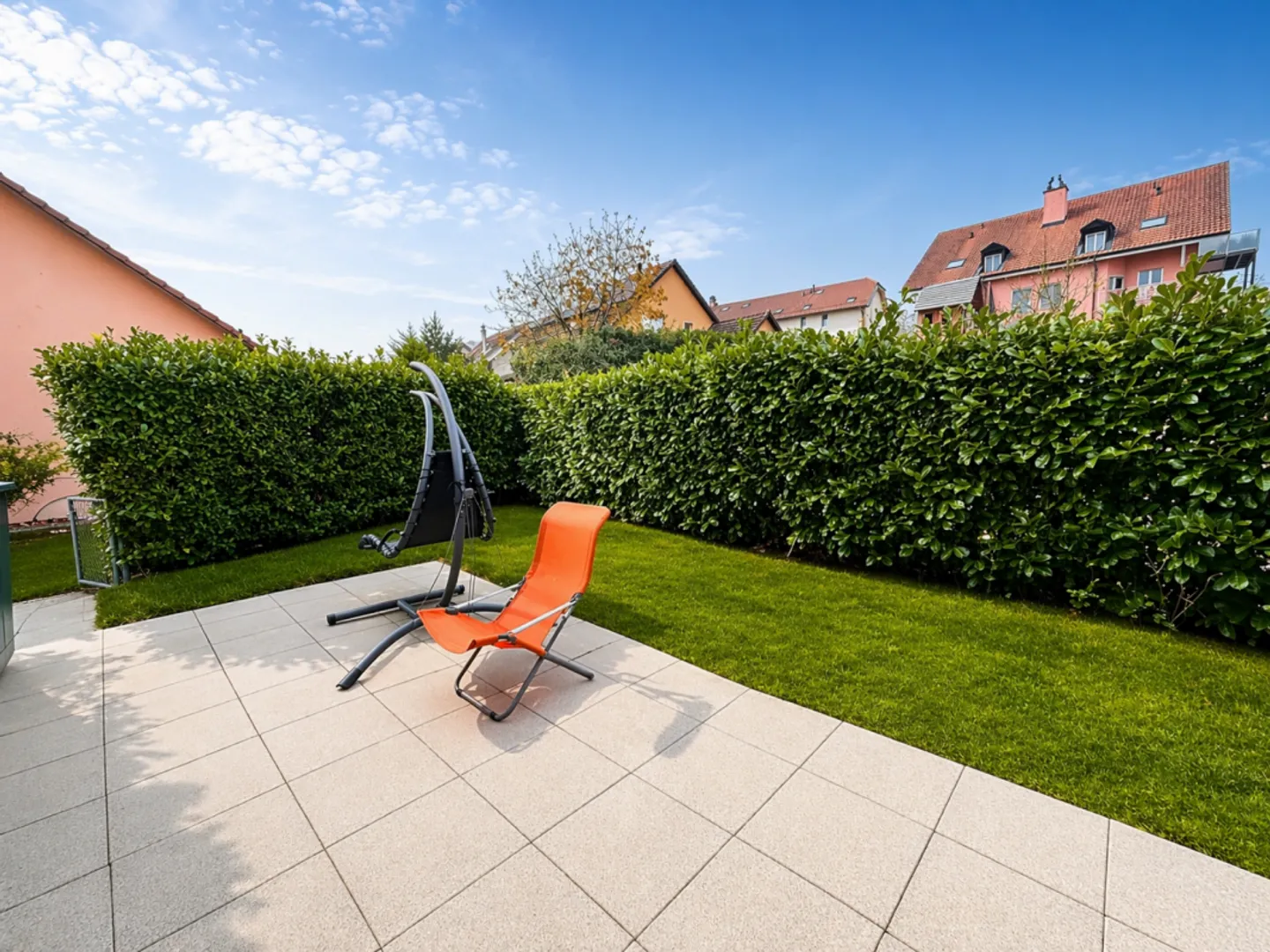 Charming Apartment with Garden - Photo 10 of 13