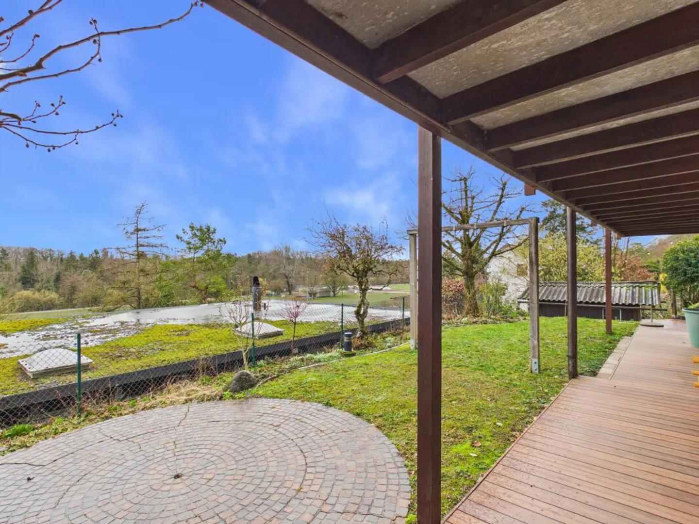 Maison semi-détachée spacieuse et bien entretenue - Photo 12 sur 12