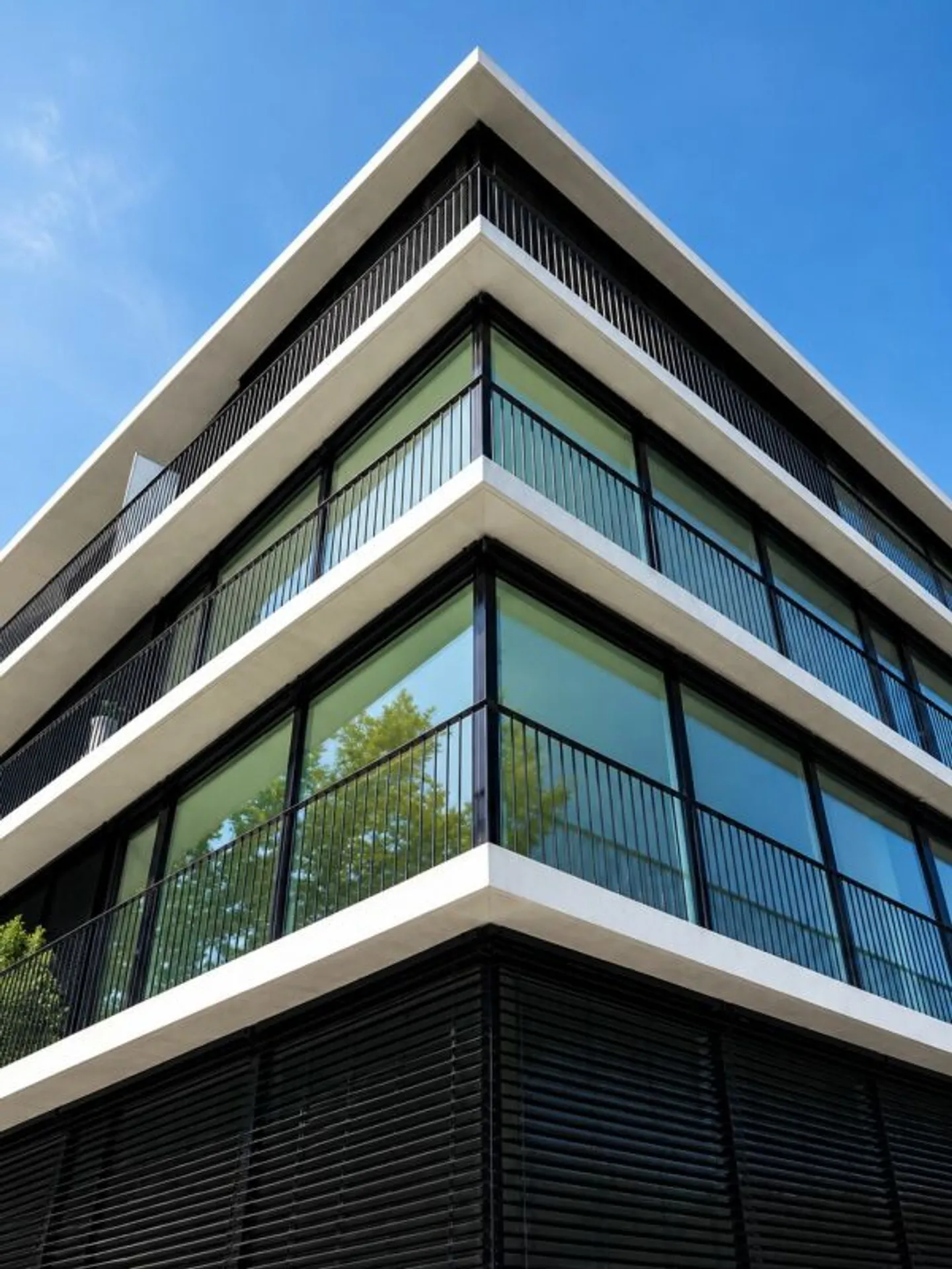 Helles Büro mit Balkon in Basel - Foto 6 von 7