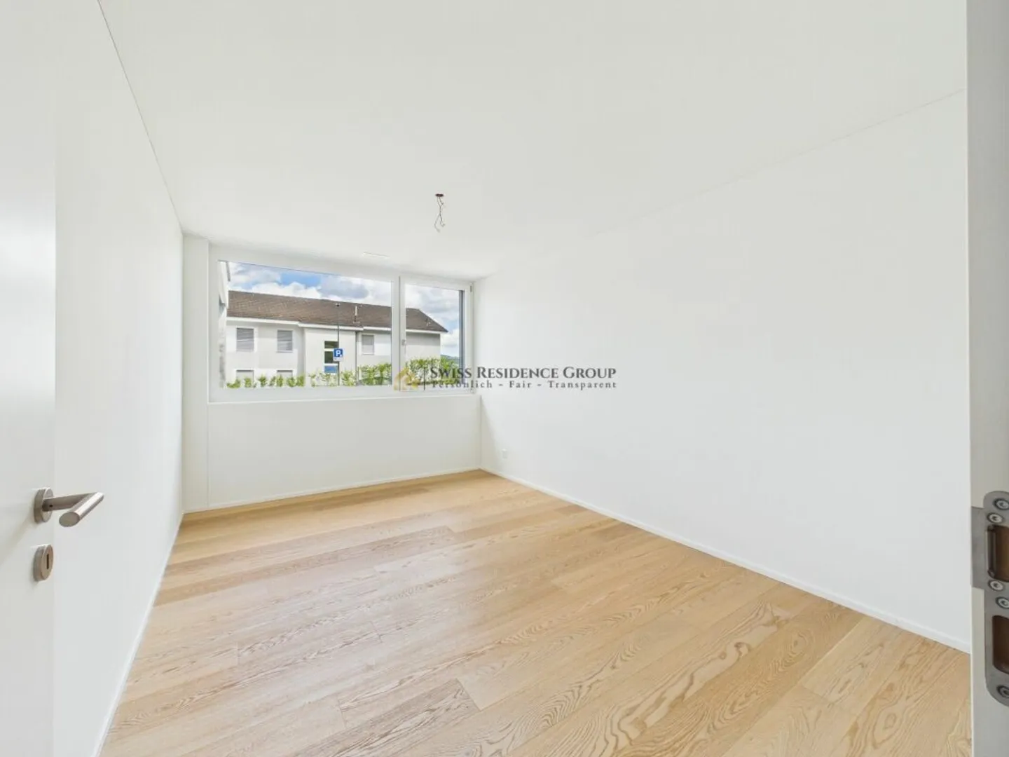Exclusive 4.5-room apartment with beautiful lake view and private terrace in Kilchberg - Photo 7 of 13