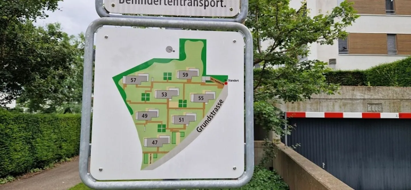 Überlanger Parkplatz in Wil - Foto 1 von 2