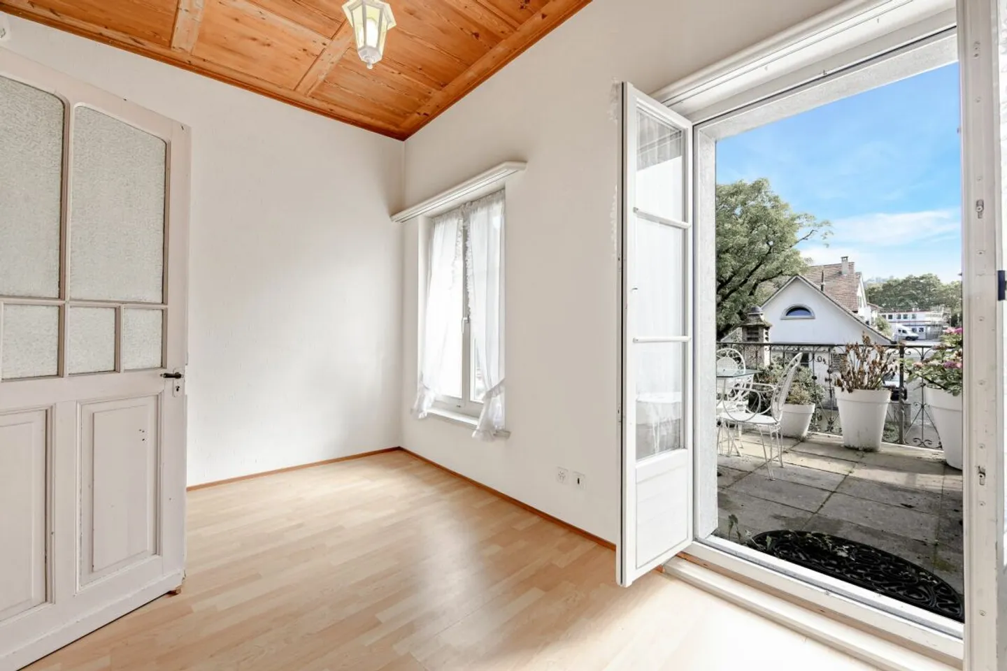 Historical dream home over four floors in the heart of the old town of Stein am Rhein - Photo 12 of 13